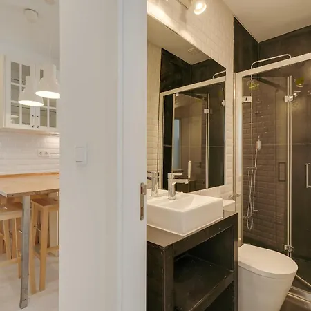 Apartamento Hostwise - Stylish Flat Near Bica Elevator Lisboa