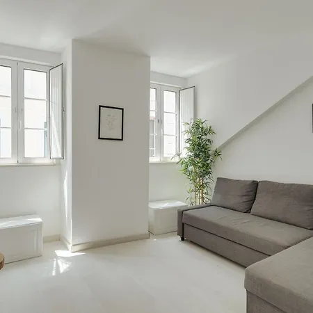 Hostwise - Stylish Flat Near Bica Elevator דירה